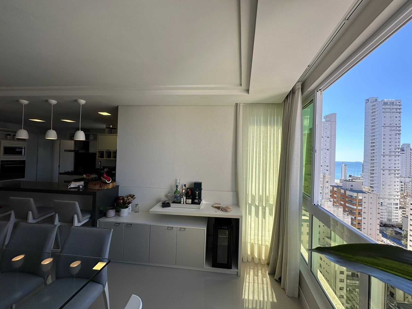 Apartamento à venda com 3 quartos, 125m² - Foto 4