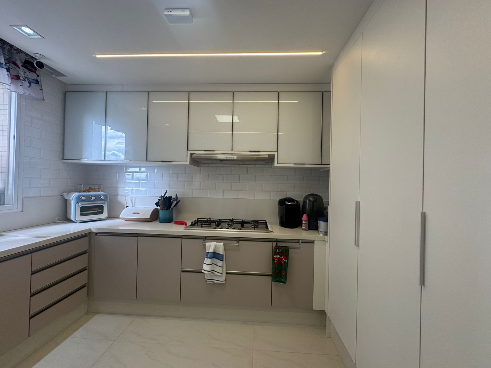 Apartamento à venda com 3 quartos, 186m² - Foto 8