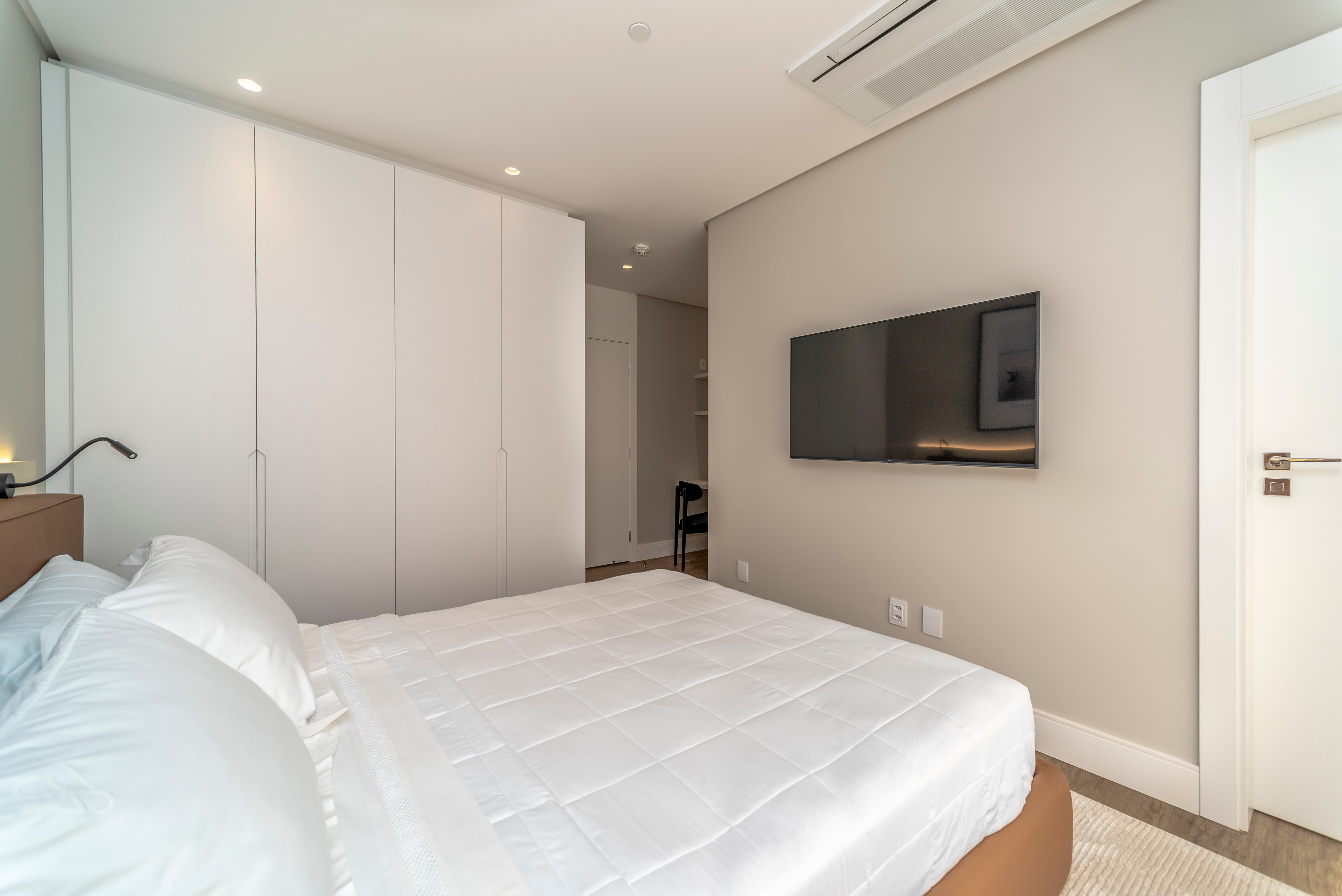 Apartamento à venda com 4 quartos, 261m² - Foto 16