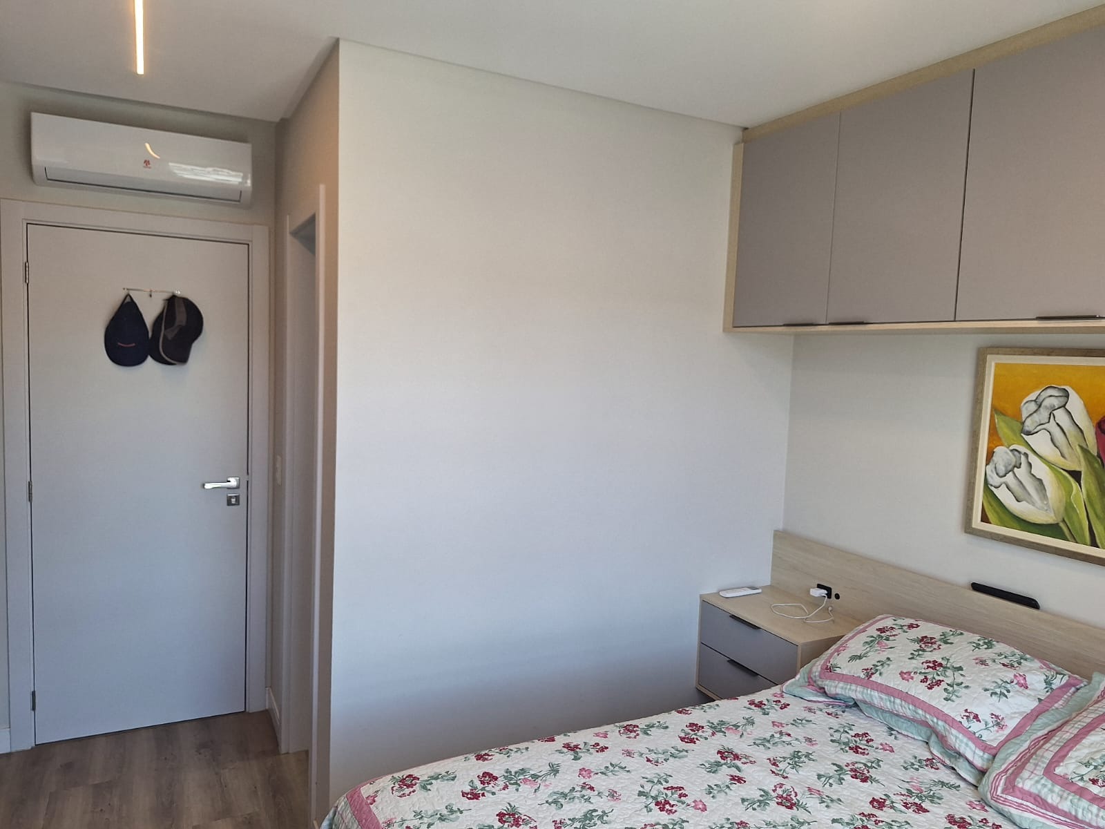 Apartamento à venda com 2 quartos, 64m² - Foto 9