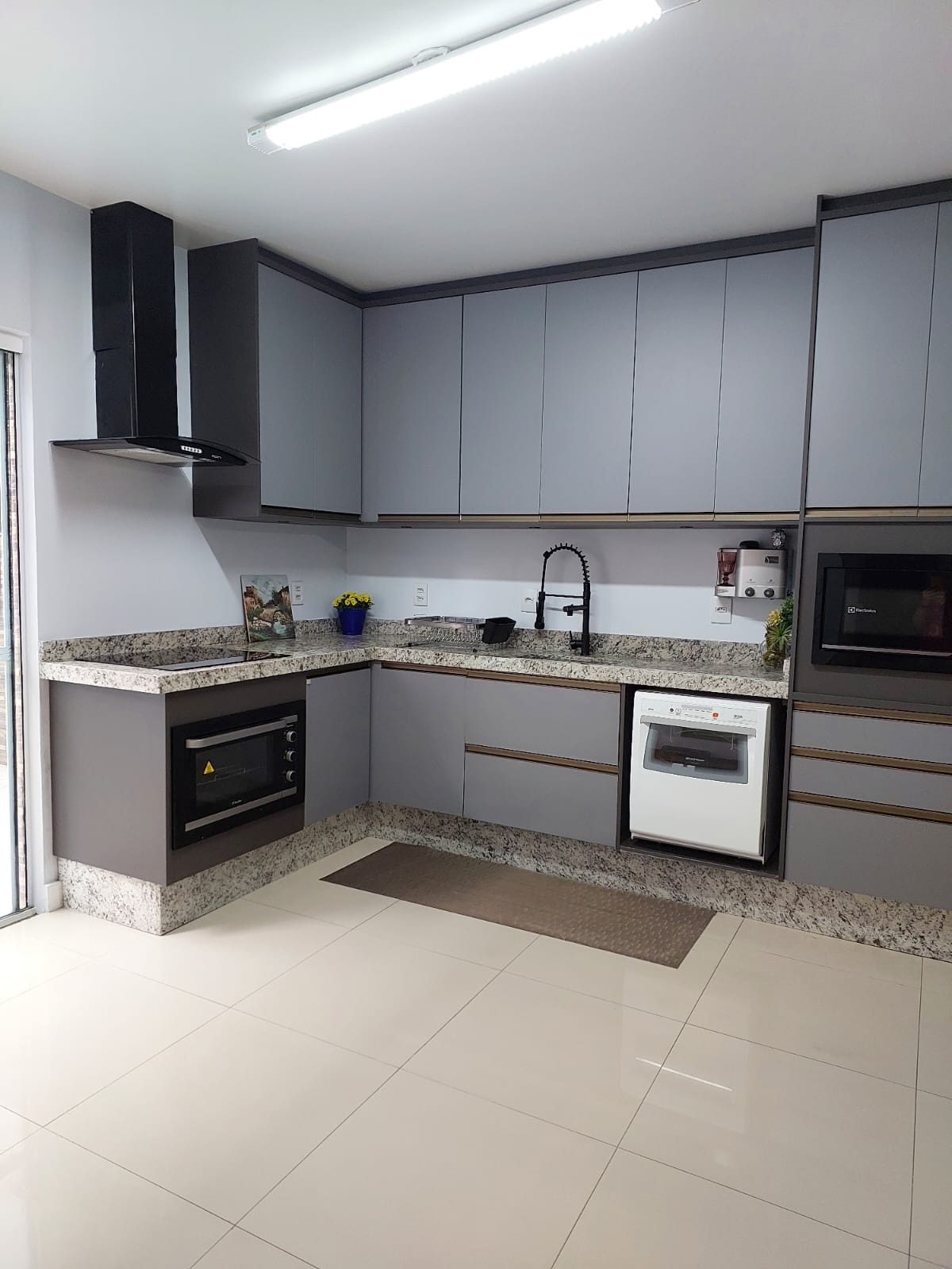 Casa de Condomínio à venda com 4 quartos, 300m² - Foto 16