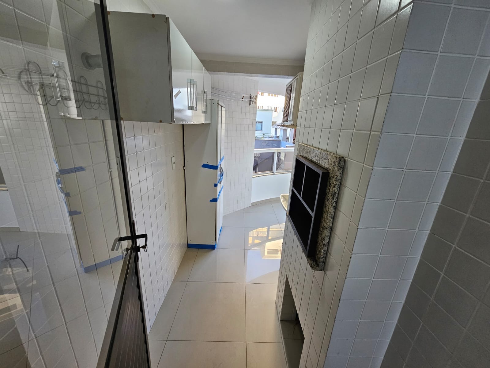 Apartamento à venda com 3 quartos, 99m² - Foto 4