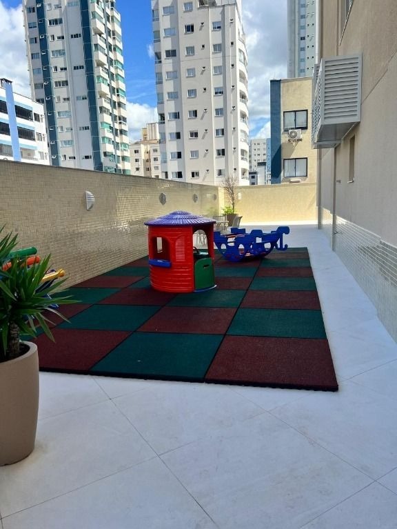 Apartamento para alugar com 4 quartos, 143m² - Foto 37