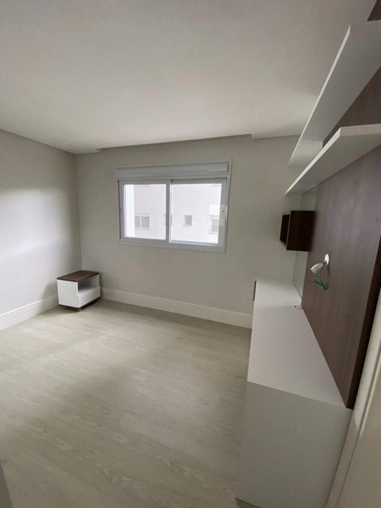 Apartamento à venda com 4 quartos, 237m² - Foto 19