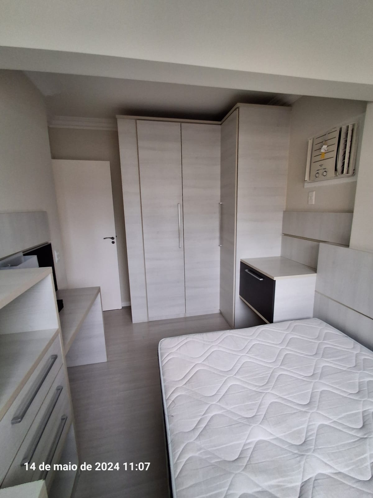 Apartamento à venda com 3 quartos, 96m² - Foto 13