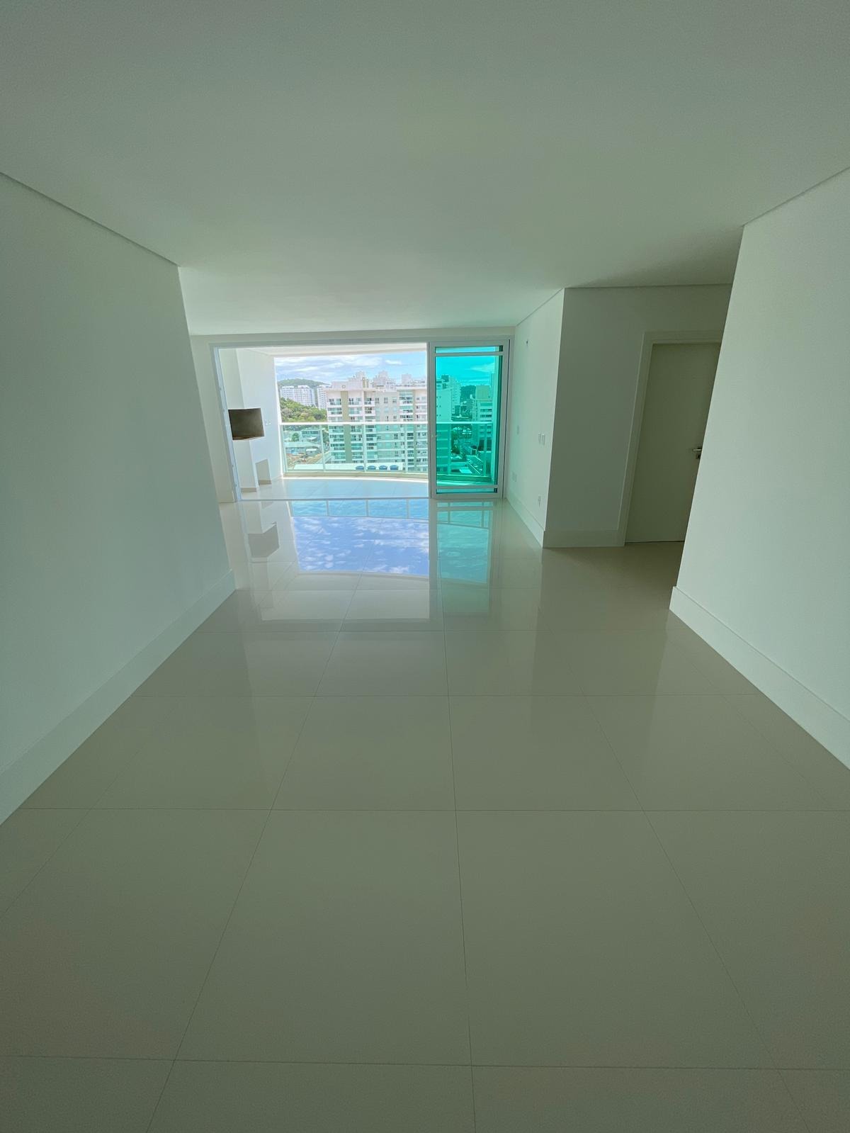 Apartamento à venda com 3 quartos, 150m² - Foto 5