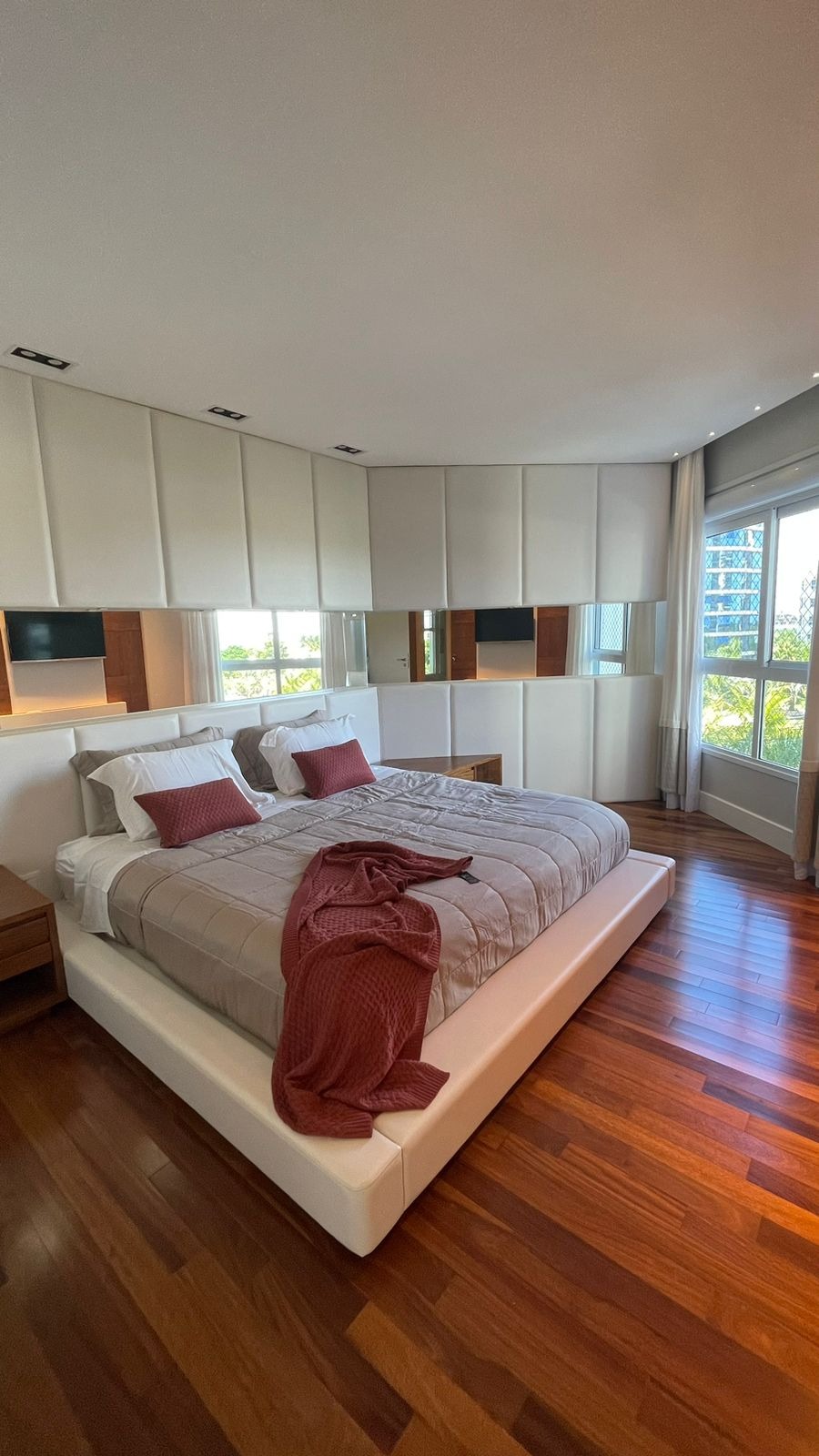 Apartamento à venda com 3 quartos, 166m² - Foto 9