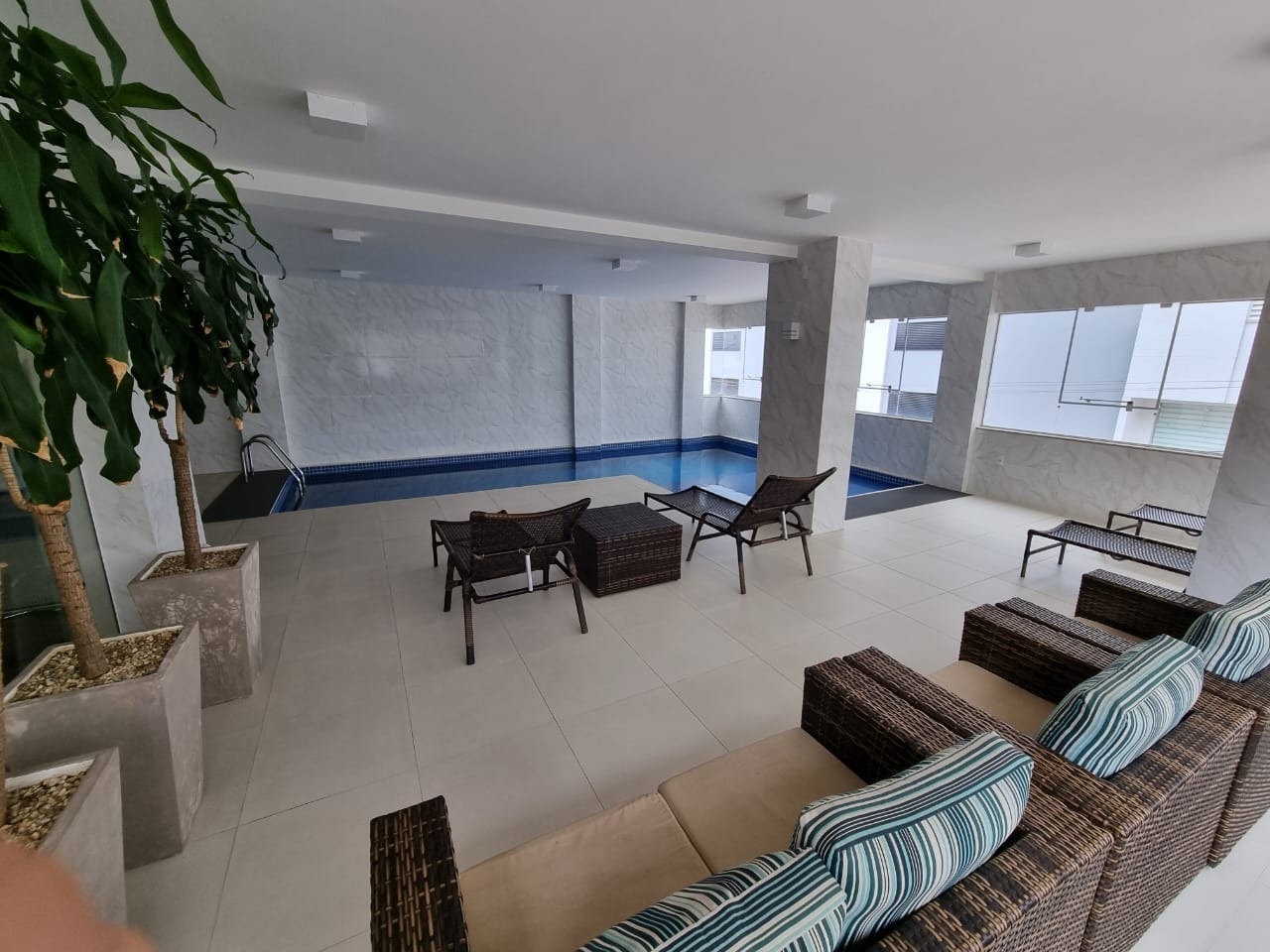 Apartamento à venda com 2 quartos, 100m² - Foto 18