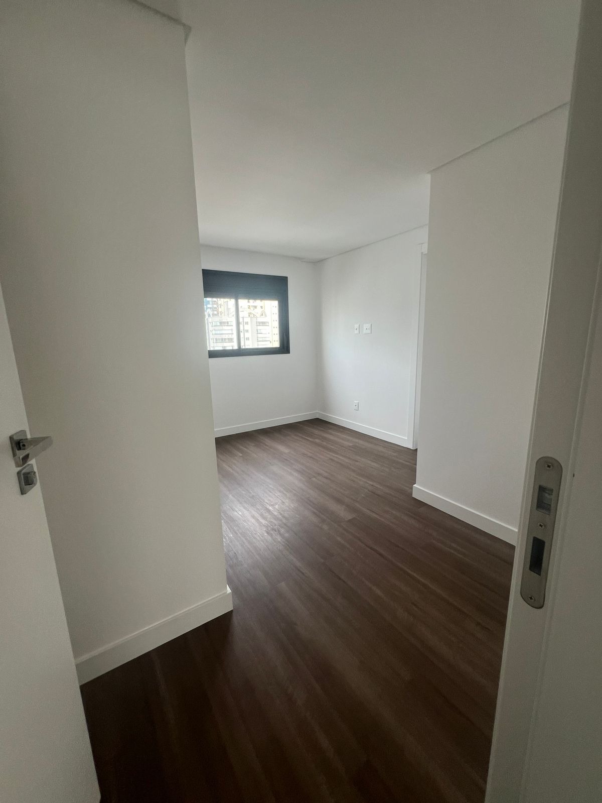 Apartamento à venda com 3 quartos, 104m² - Foto 8