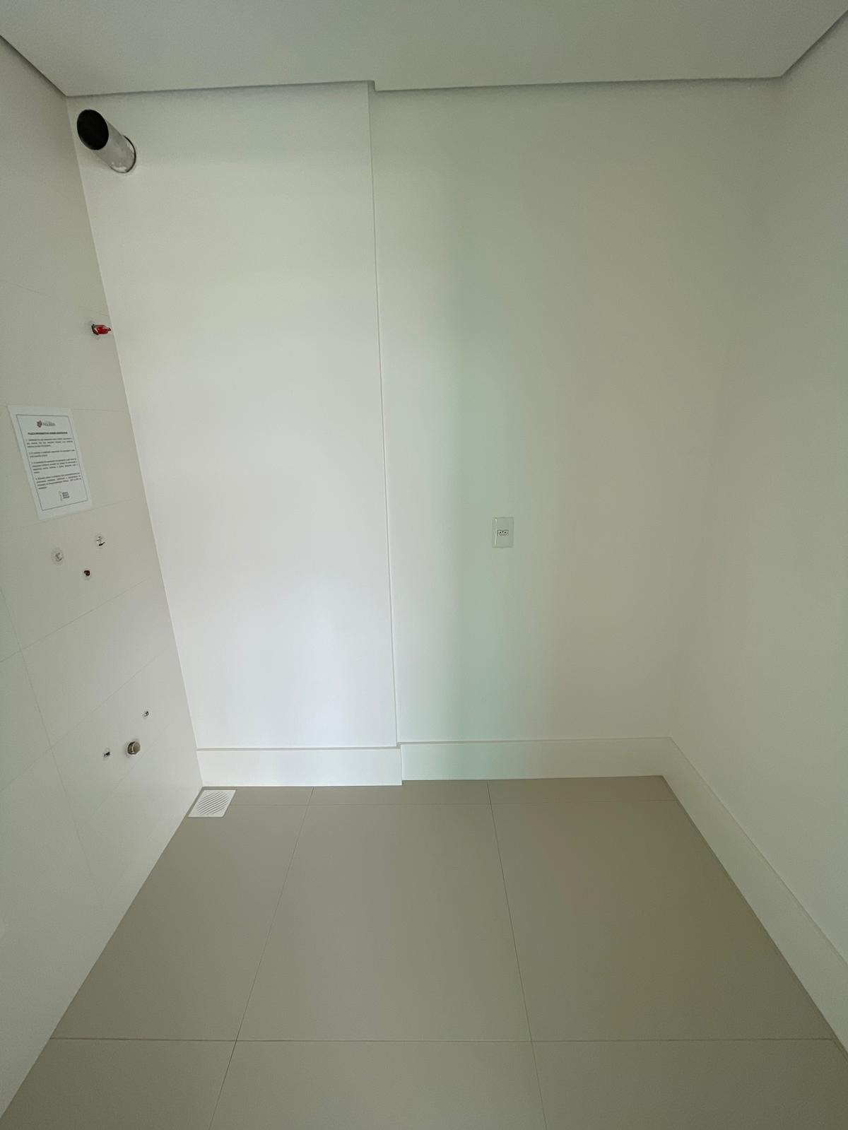 Apartamento à venda com 3 quartos, 151m² - Foto 8