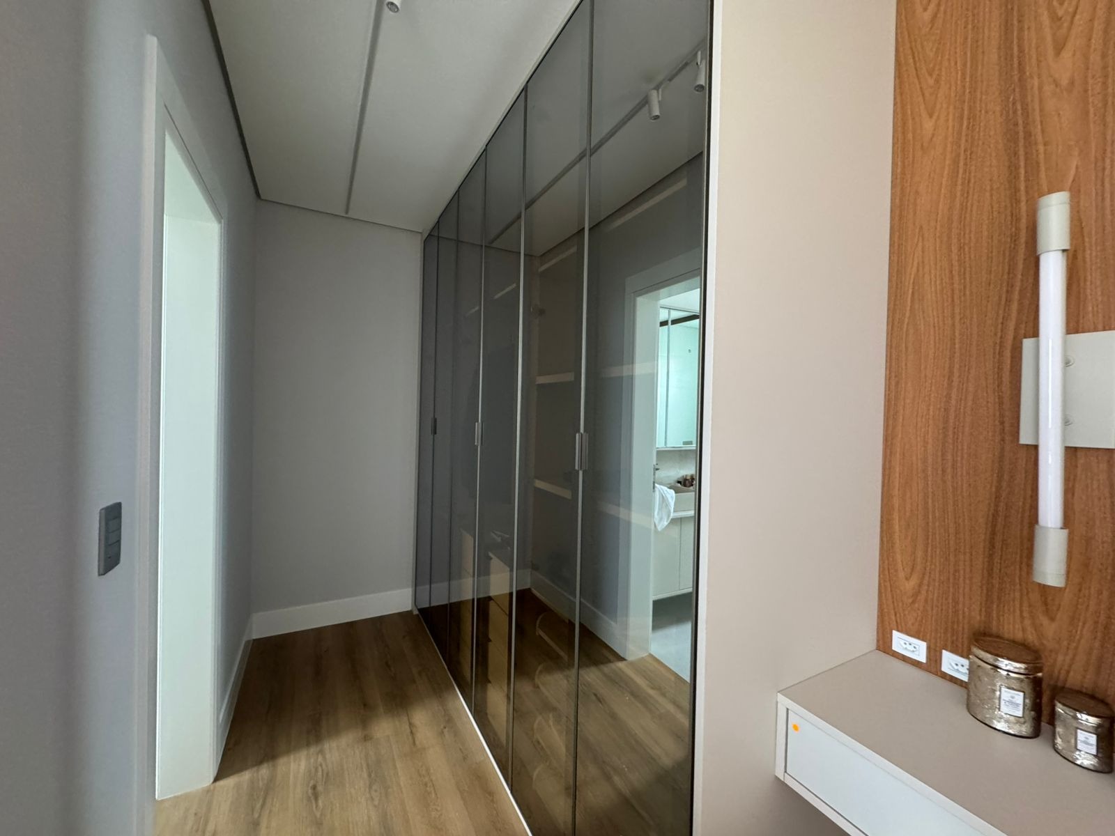 Apartamento à venda com 4 quartos, 190m² - Foto 12