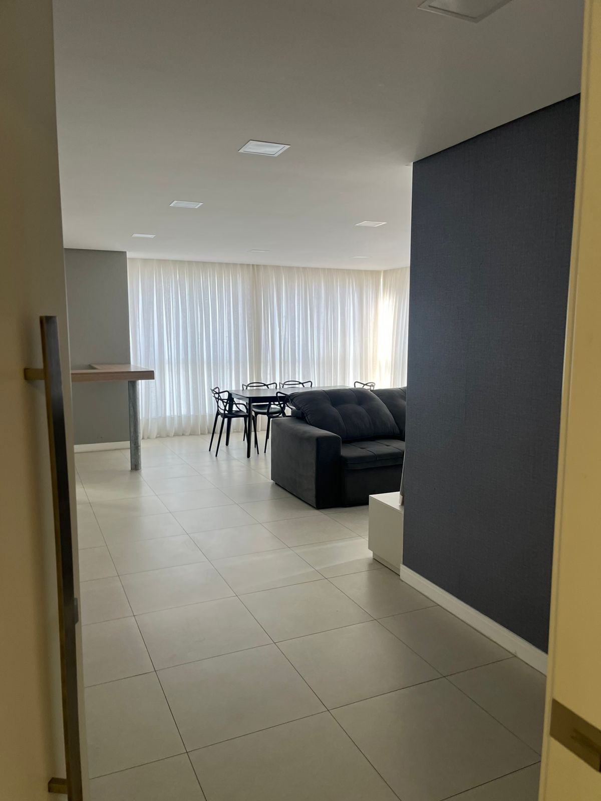 Apartamento à venda com 3 quartos, 135m² - Foto 3