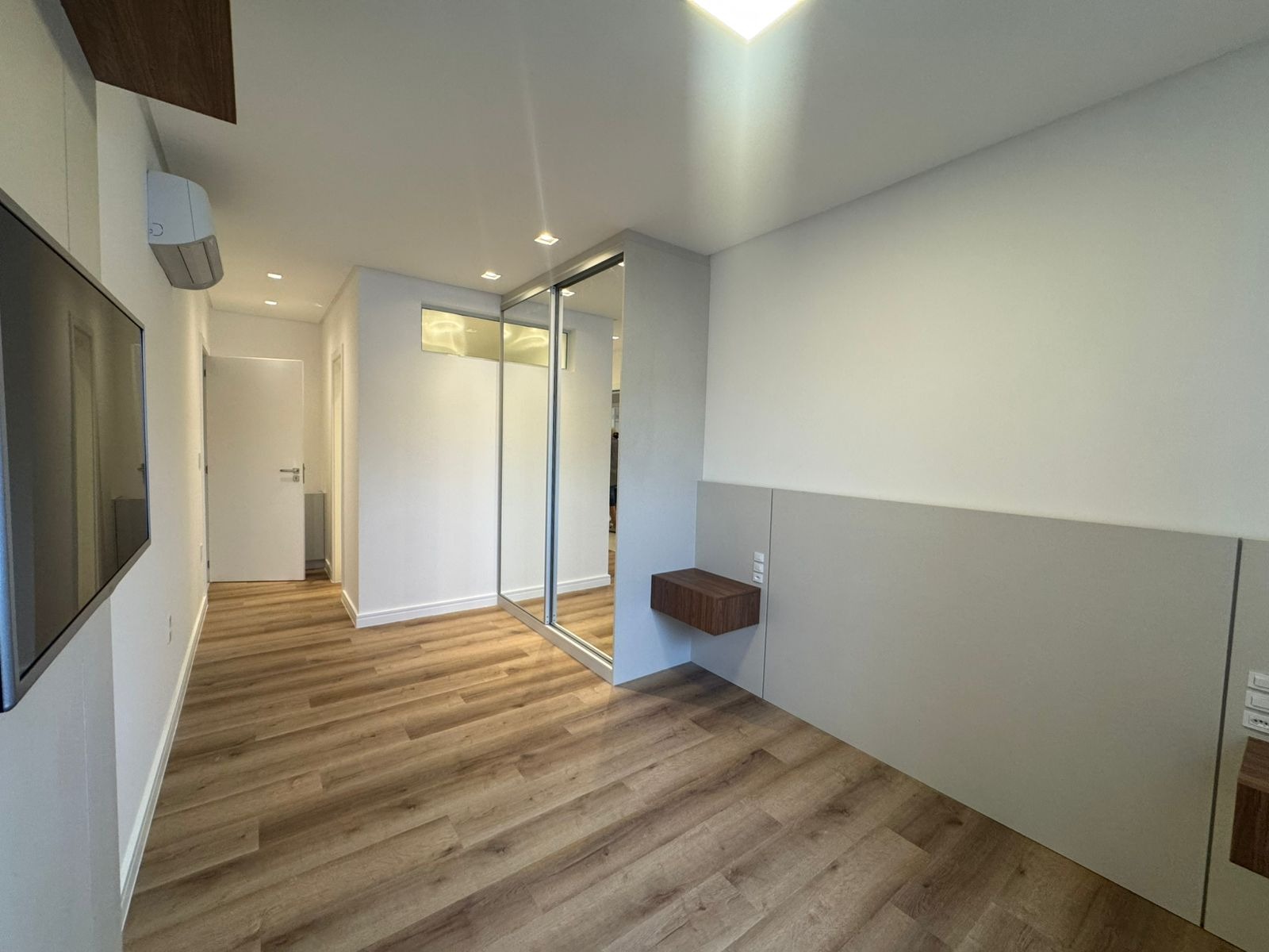 Apartamento à venda com 4 quartos, 163m² - Foto 13