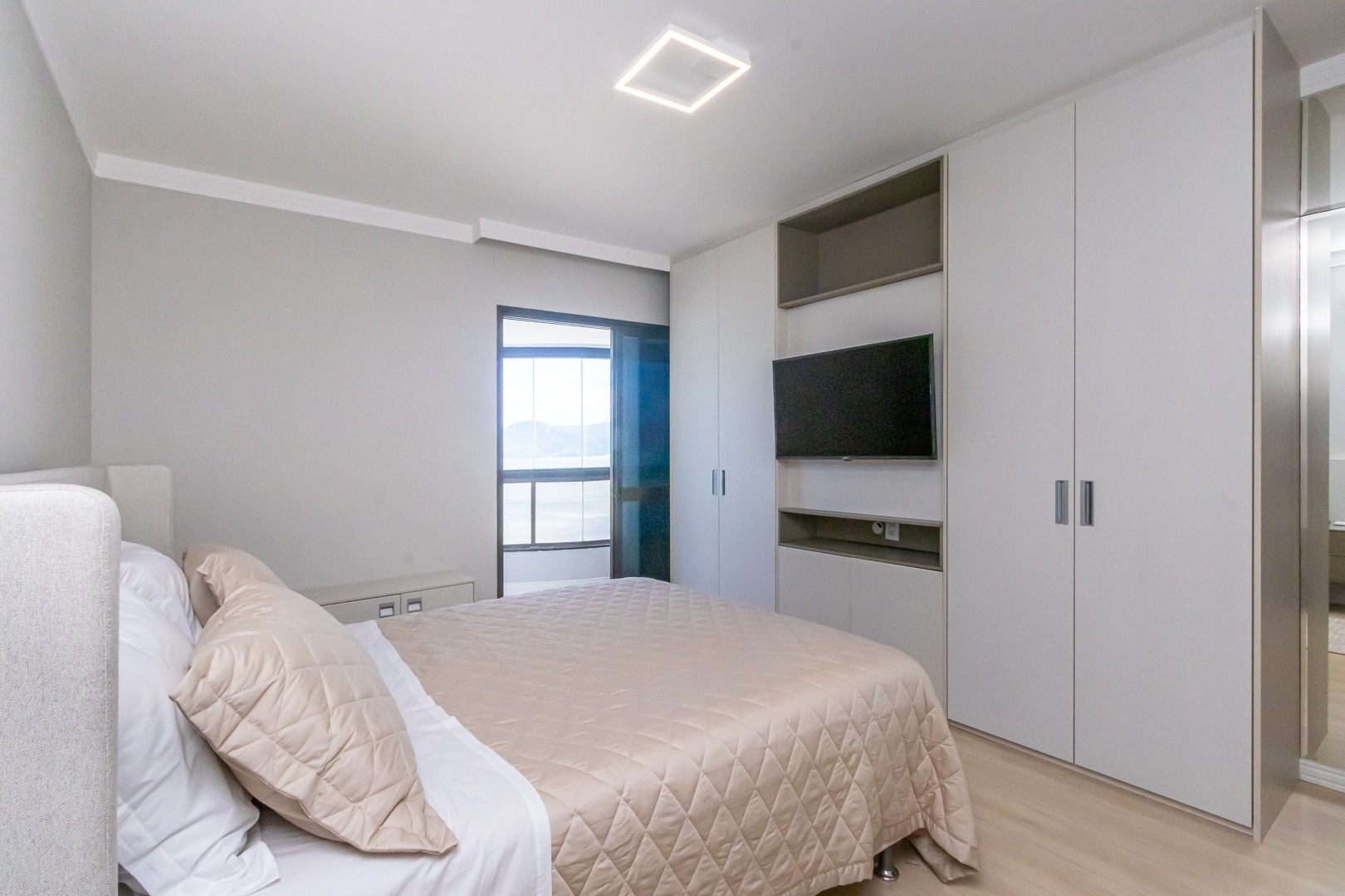 Apartamento à venda com 3 quartos, 190m² - Foto 37