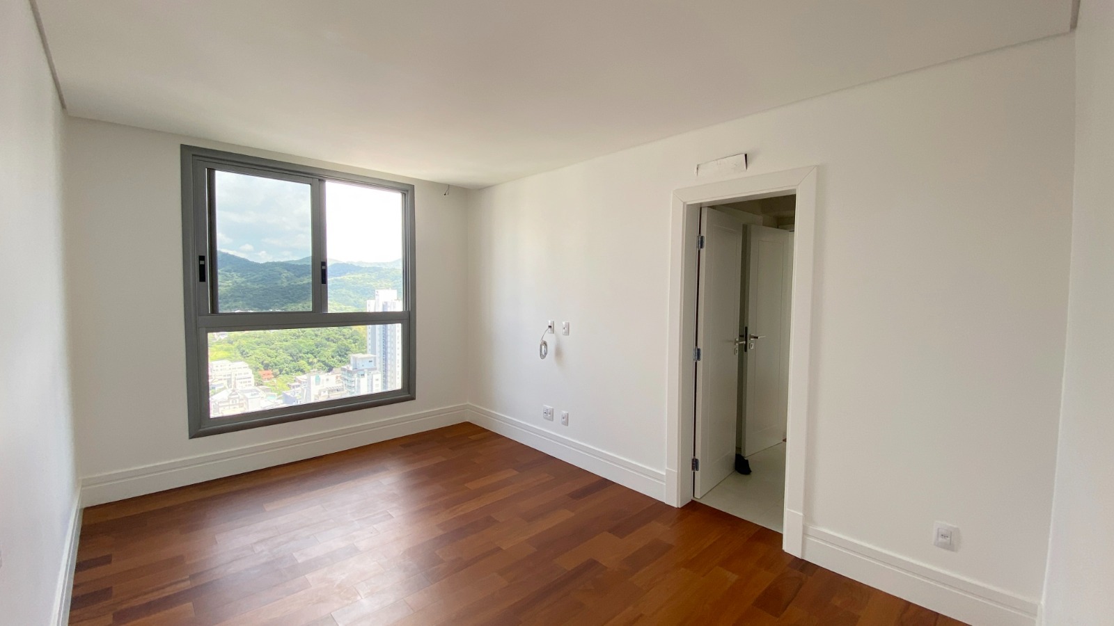 Apartamento à venda com 5 quartos, 307m² - Foto 26