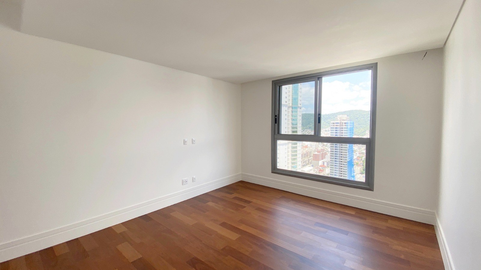 Apartamento à venda com 5 quartos, 307m² - Foto 18