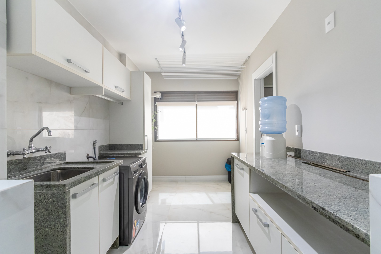 Apartamento à venda com 3 quartos, 190m² - Foto 65