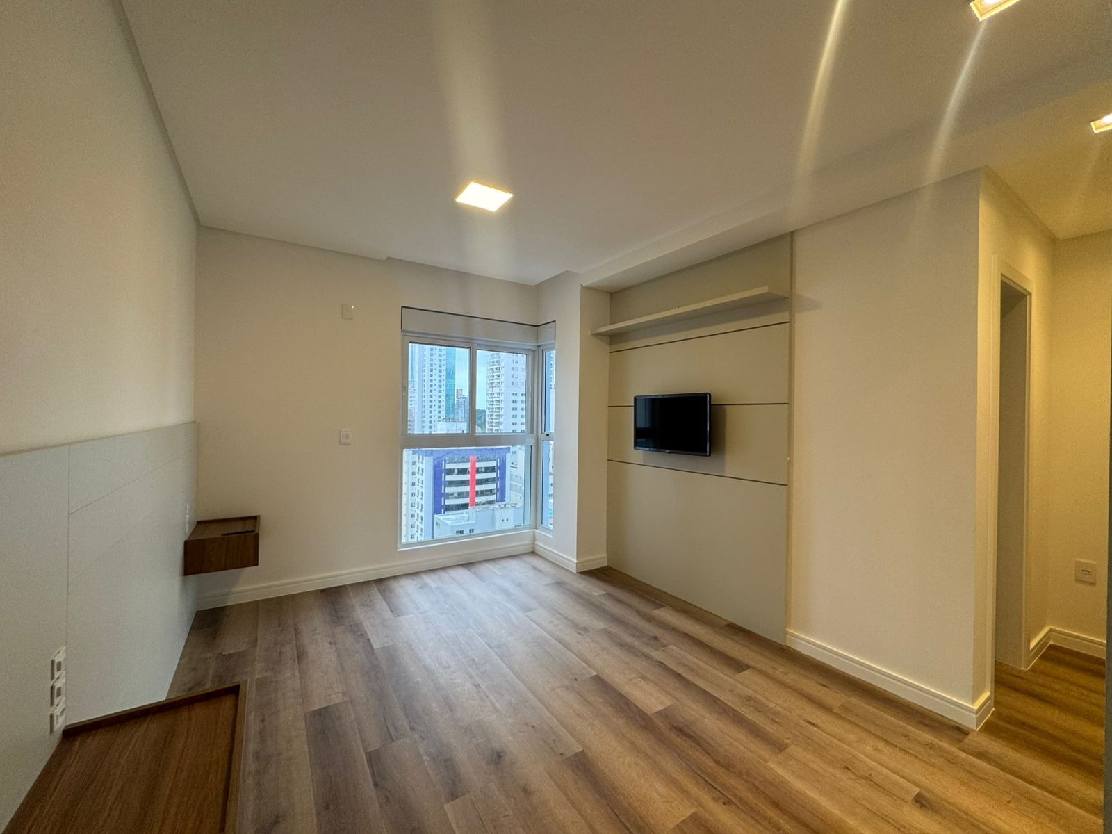 Apartamento à venda com 4 quartos, 163m² - Foto 6