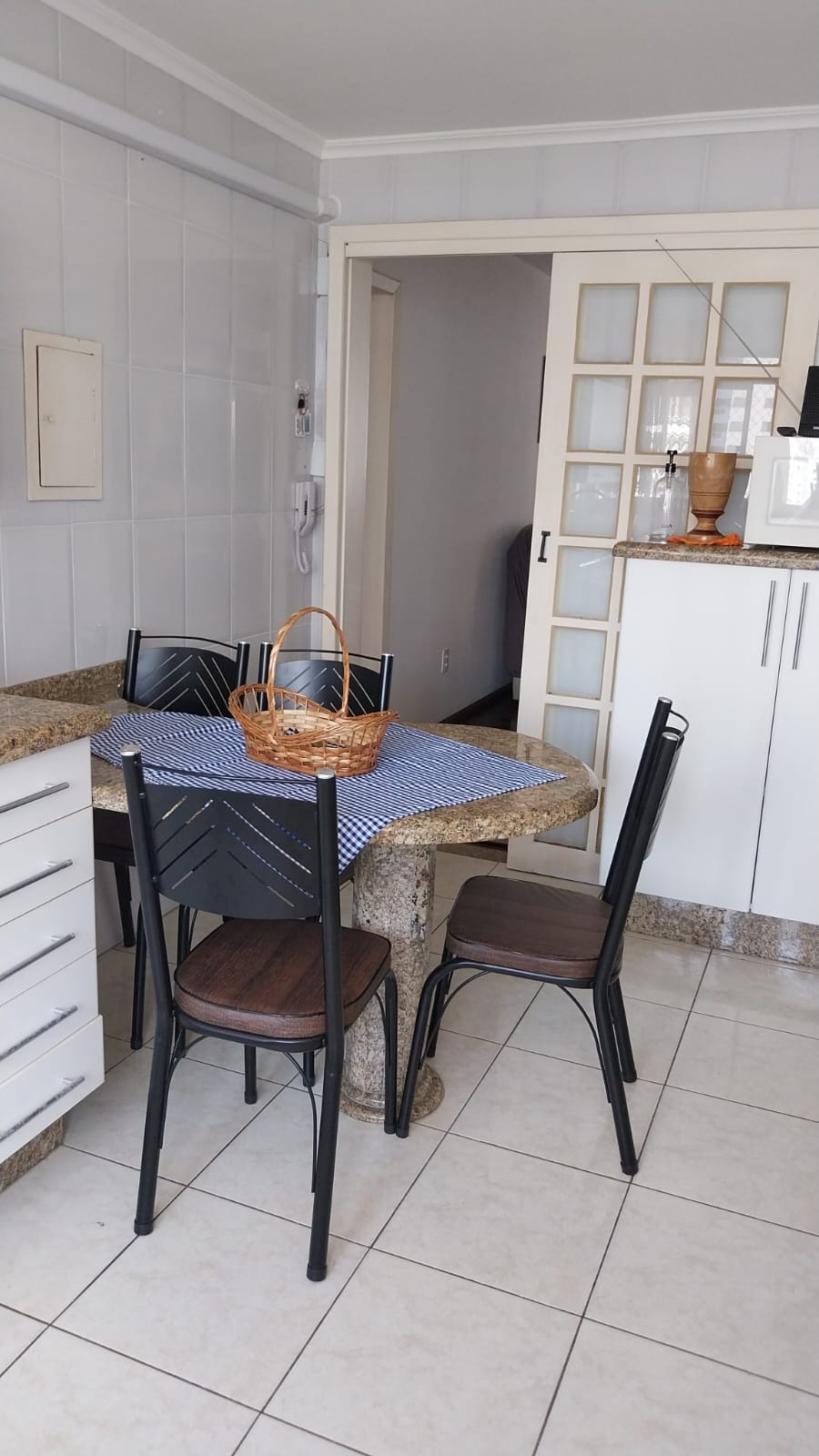 Apartamento para alugar com 3 quartos, 118m² - Foto 4