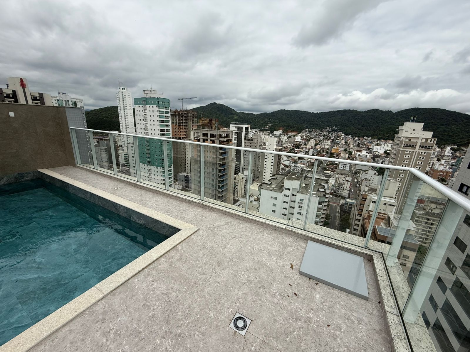 Cobertura, 4 quartos, 326 m² - Foto 2