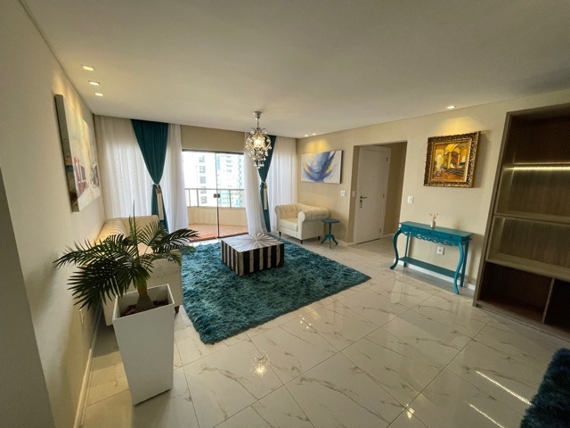 Apartamento, 3 quartos, 223 m² - Foto 1
