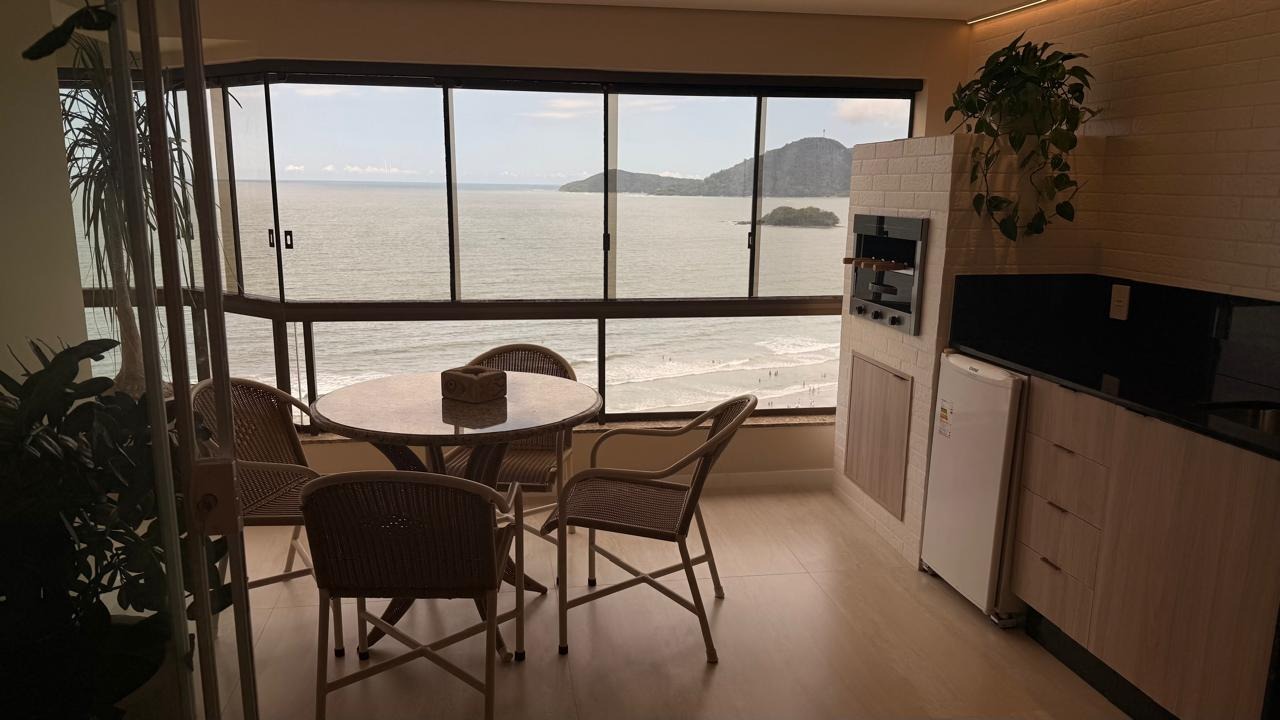 Apartamento, 3 quartos, 220 m² - Foto 1