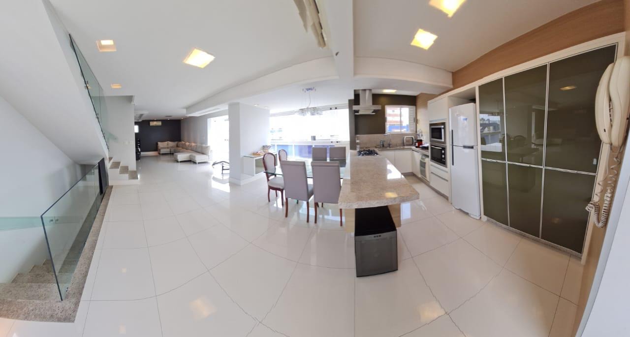 Cobertura, 3 quartos, 267 m² - Foto 2