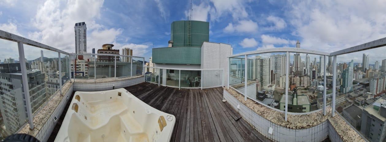 Cobertura, 3 quartos, 267 m² - Foto 1