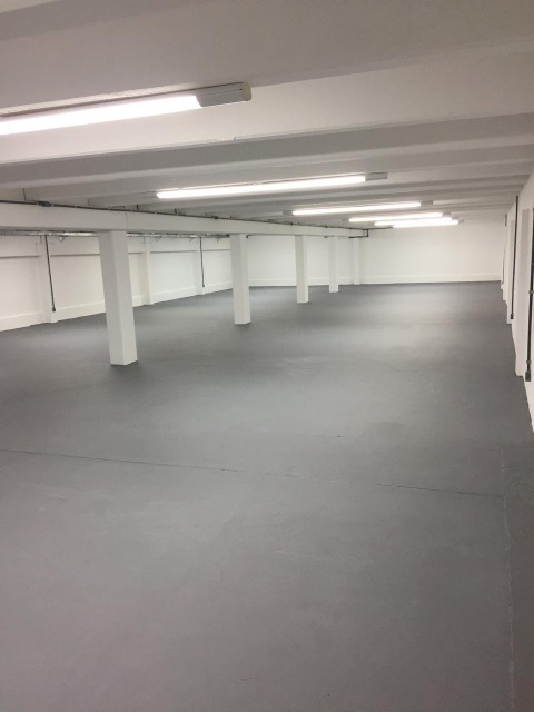 Depósito-Galpão, 1049 m² - Foto 1