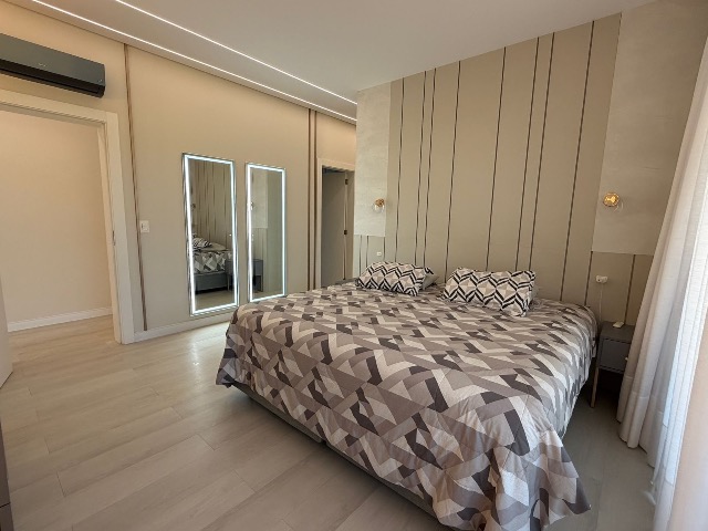 Casa, 4 quartos, 324 m² - Foto 3