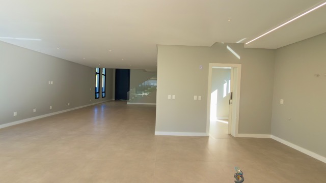 Casa, 4 quartos, 305 m² - Foto 4