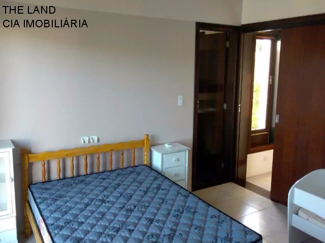 Casa à venda com 3 quartos, 360m² - Foto 15