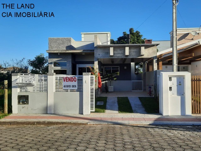 Casa à venda com 3 quartos, 190m² - Foto 1