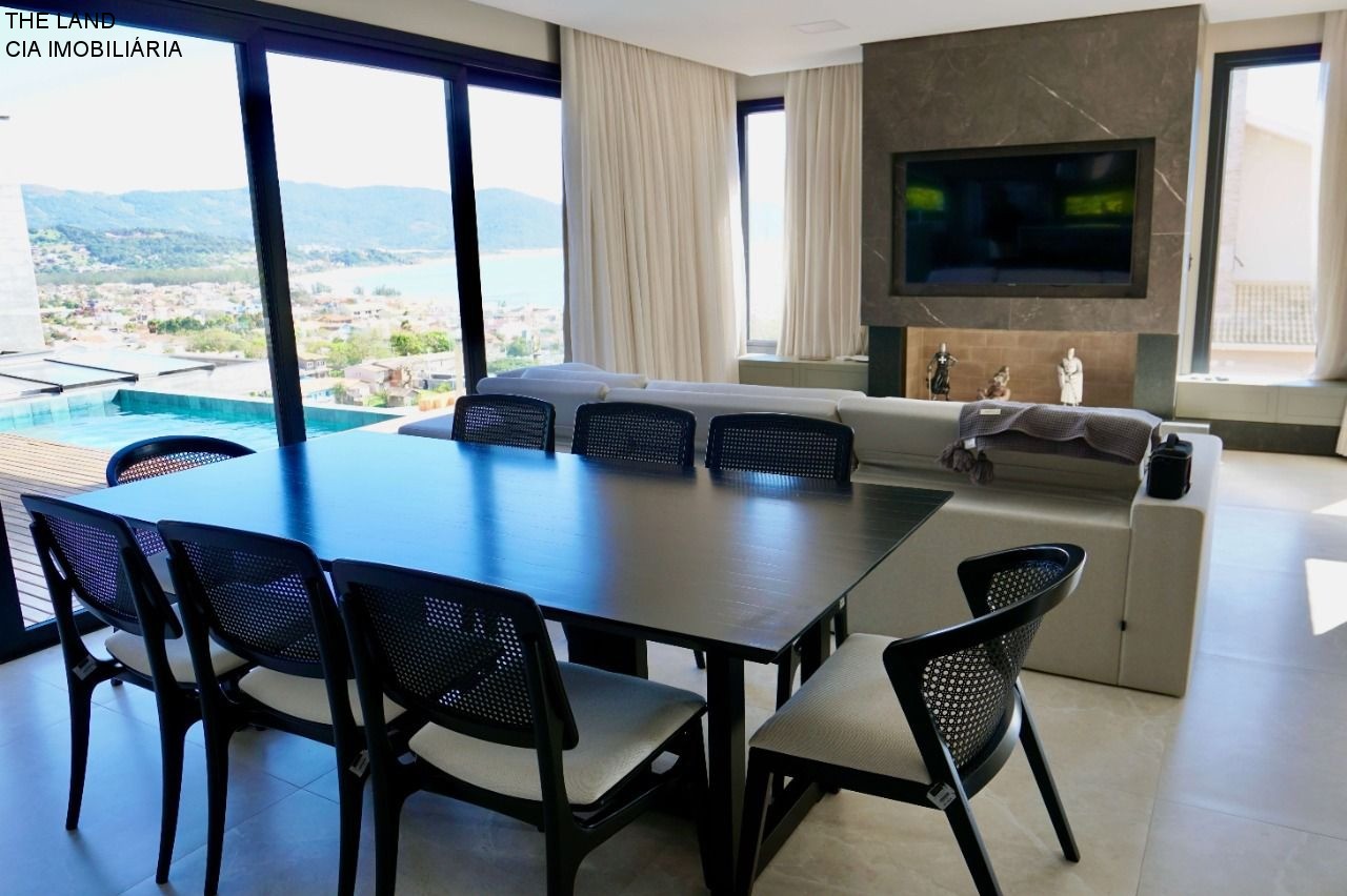 Casa à venda com 4 quartos, 380m² - Foto 8