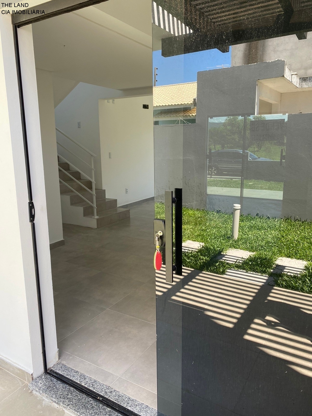 Sobrado à venda com 3 quartos, 180m² - Foto 2