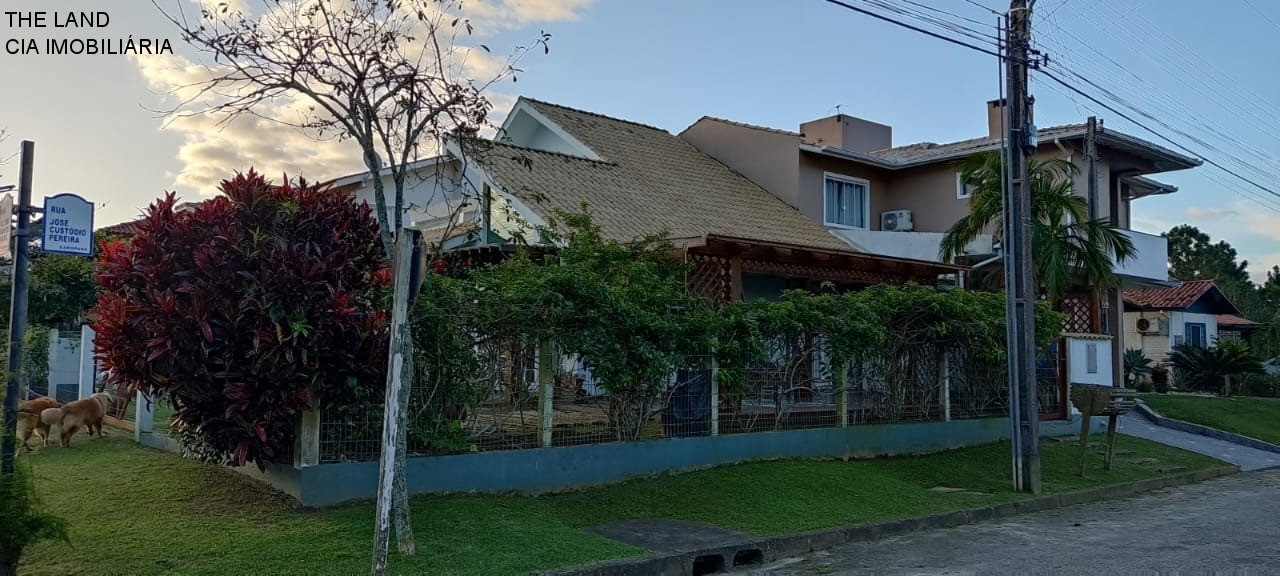 Casa à venda com 2 quartos, 360m² - Foto 5