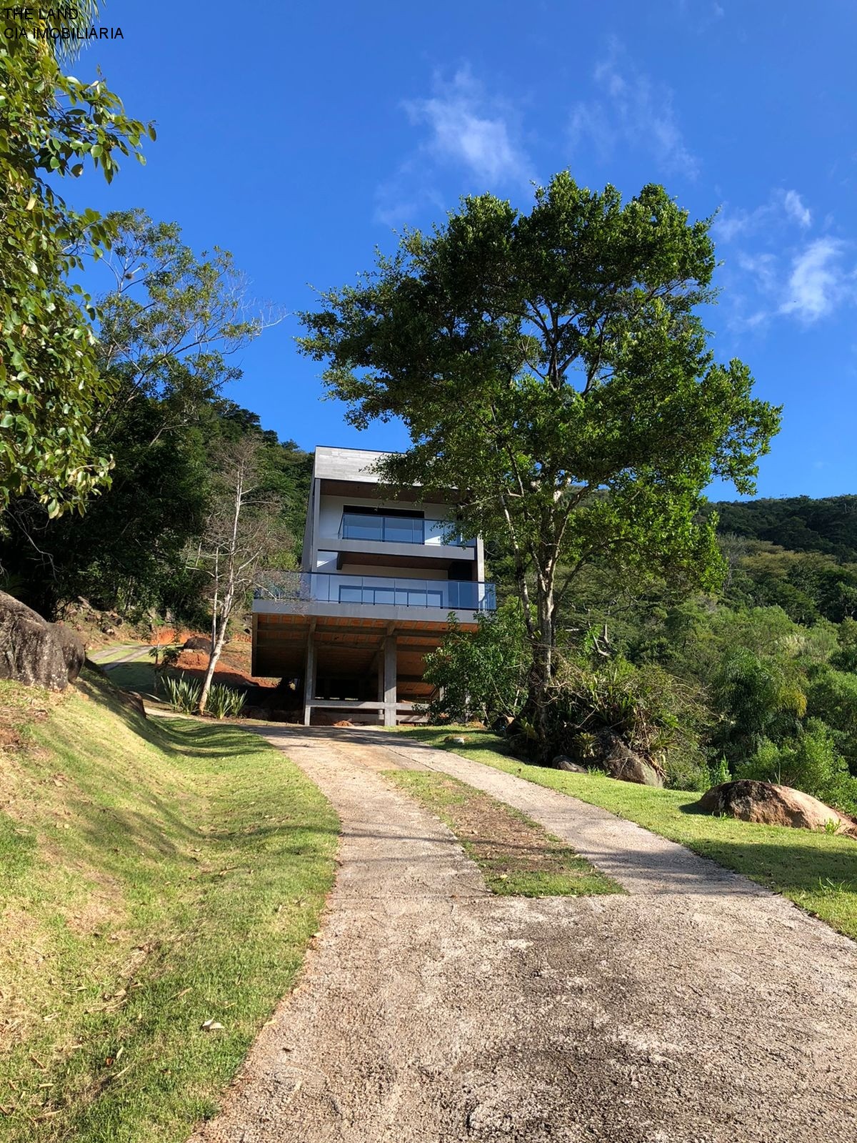 Casa de Condomínio à venda com 3 quartos, 396m² - Foto 1