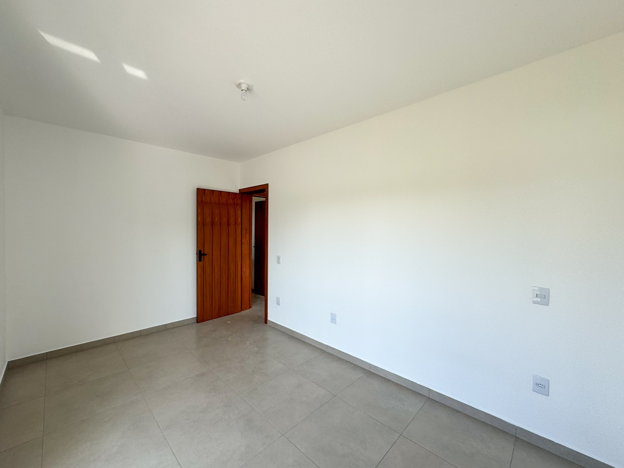 Casa à venda com 2 quartos, 58m² - Foto 18