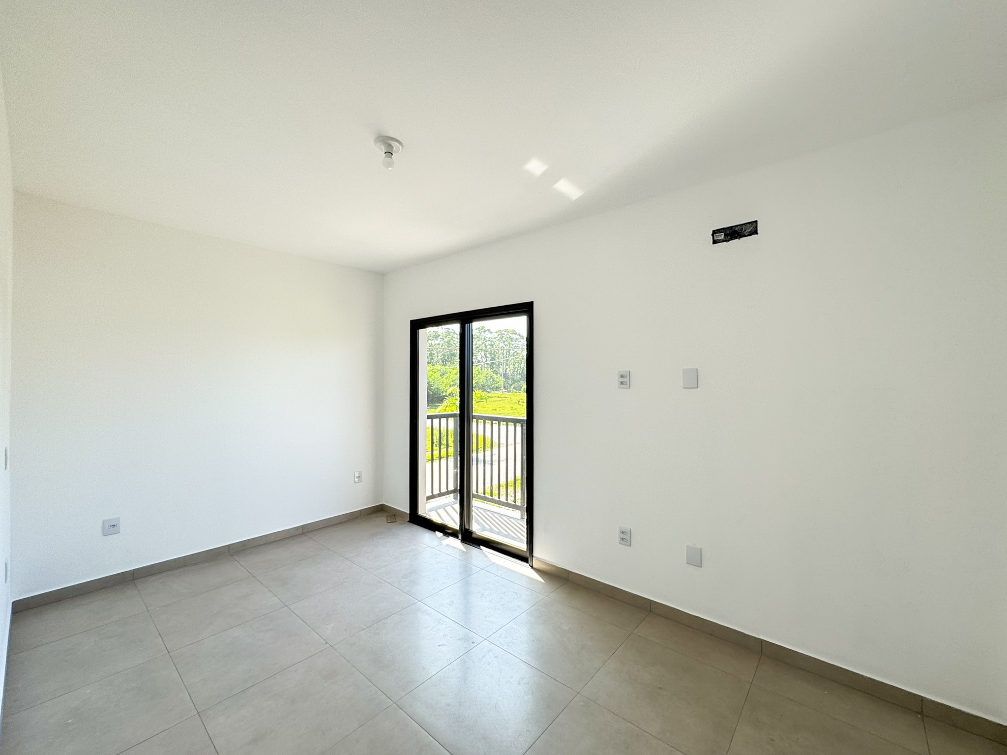 Casa à venda com 2 quartos, 58m² - Foto 17