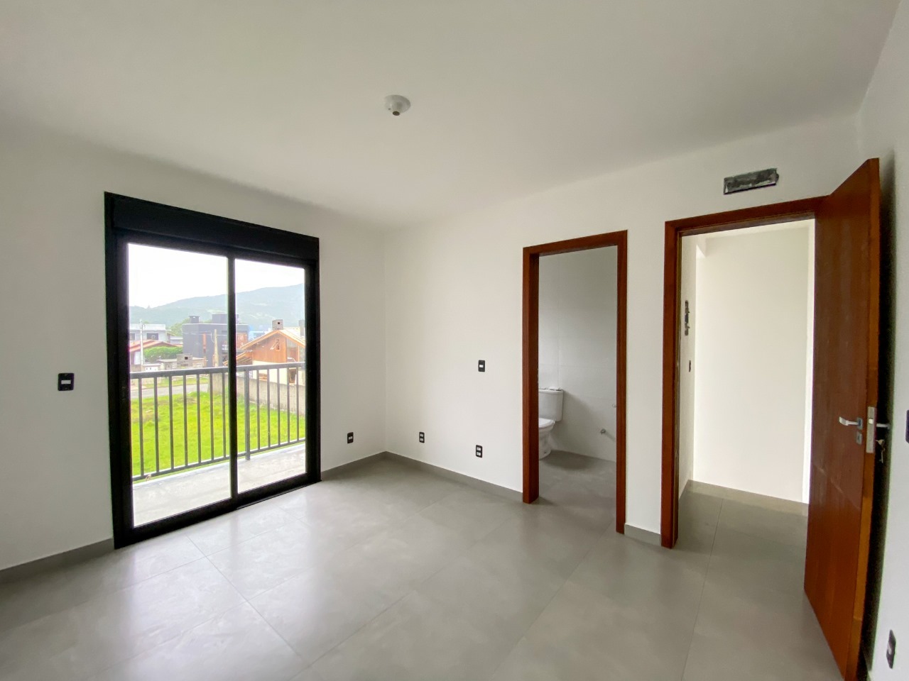 Casa à venda com 2 quartos, 79m² - Foto 12