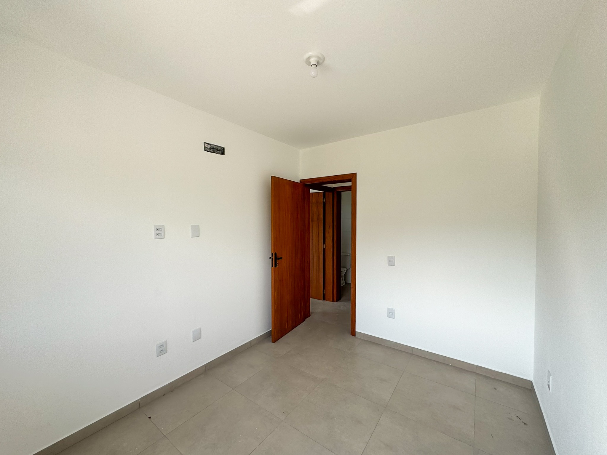 Casa à venda com 2 quartos, 58m² - Foto 15