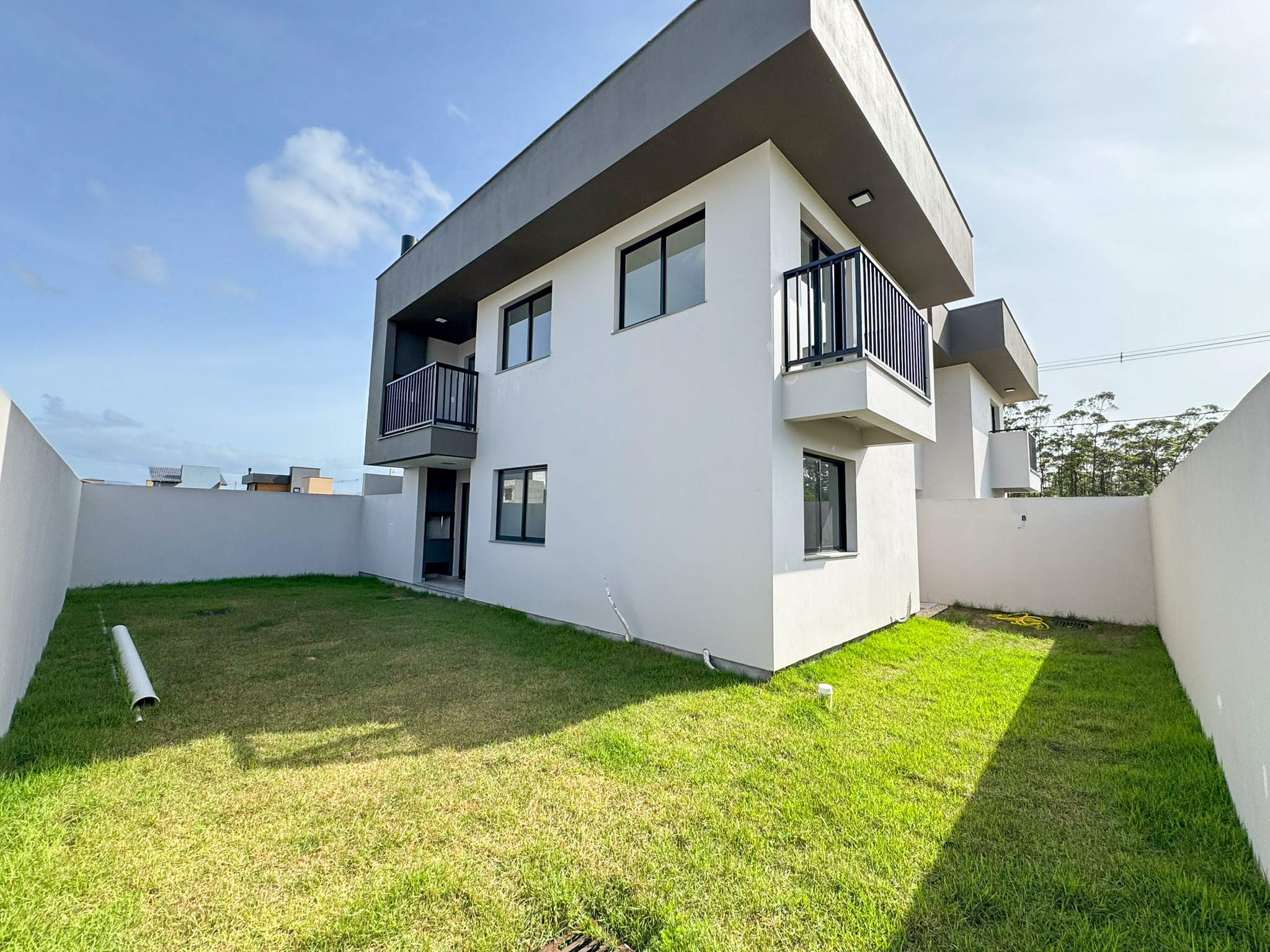 Casa à venda com 2 quartos, 58m² - Foto 4