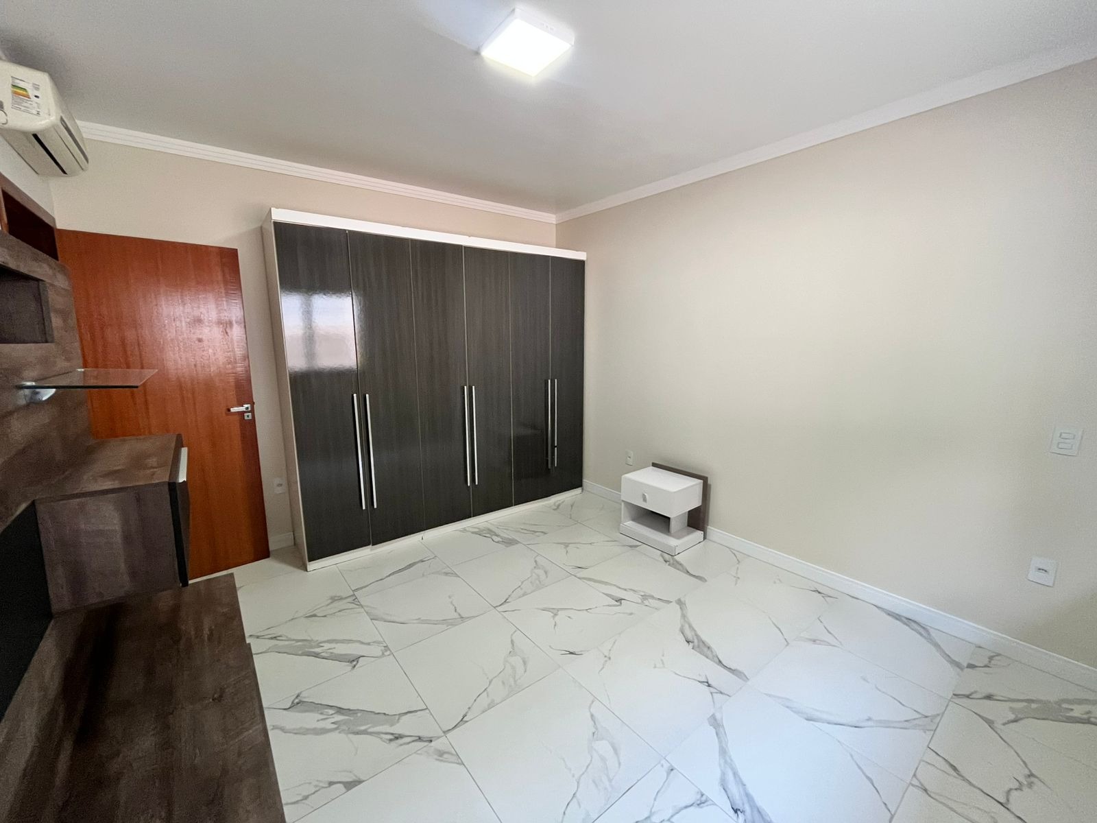 Casa à venda com 3 quartos, 889m² - Foto 15
