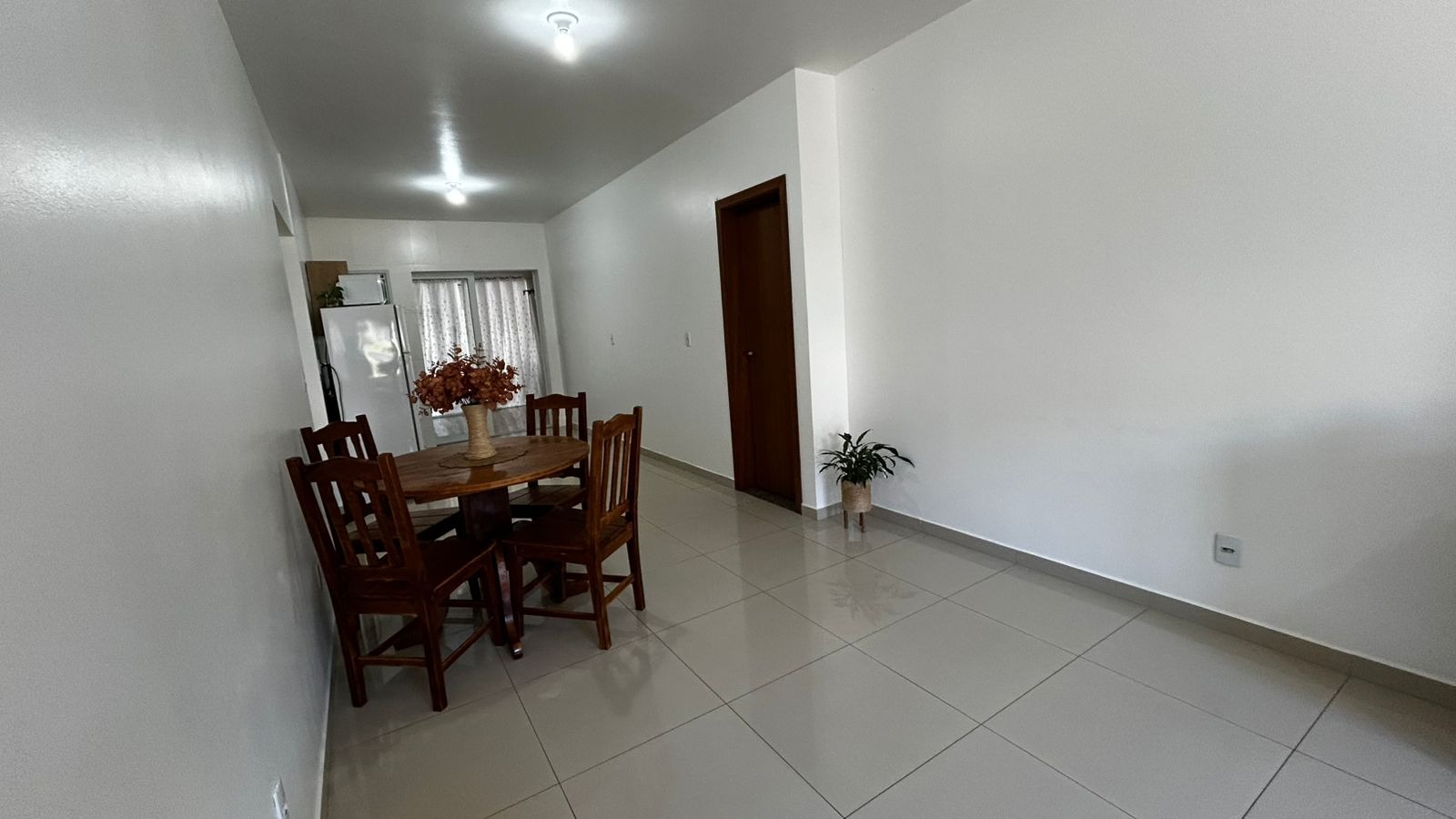 Casa à venda com 2 quartos, 81m² - Foto 5