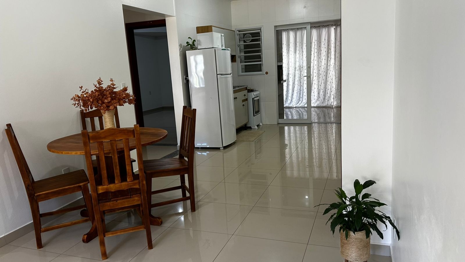 Casa à venda com 2 quartos, 81m² - Foto 7