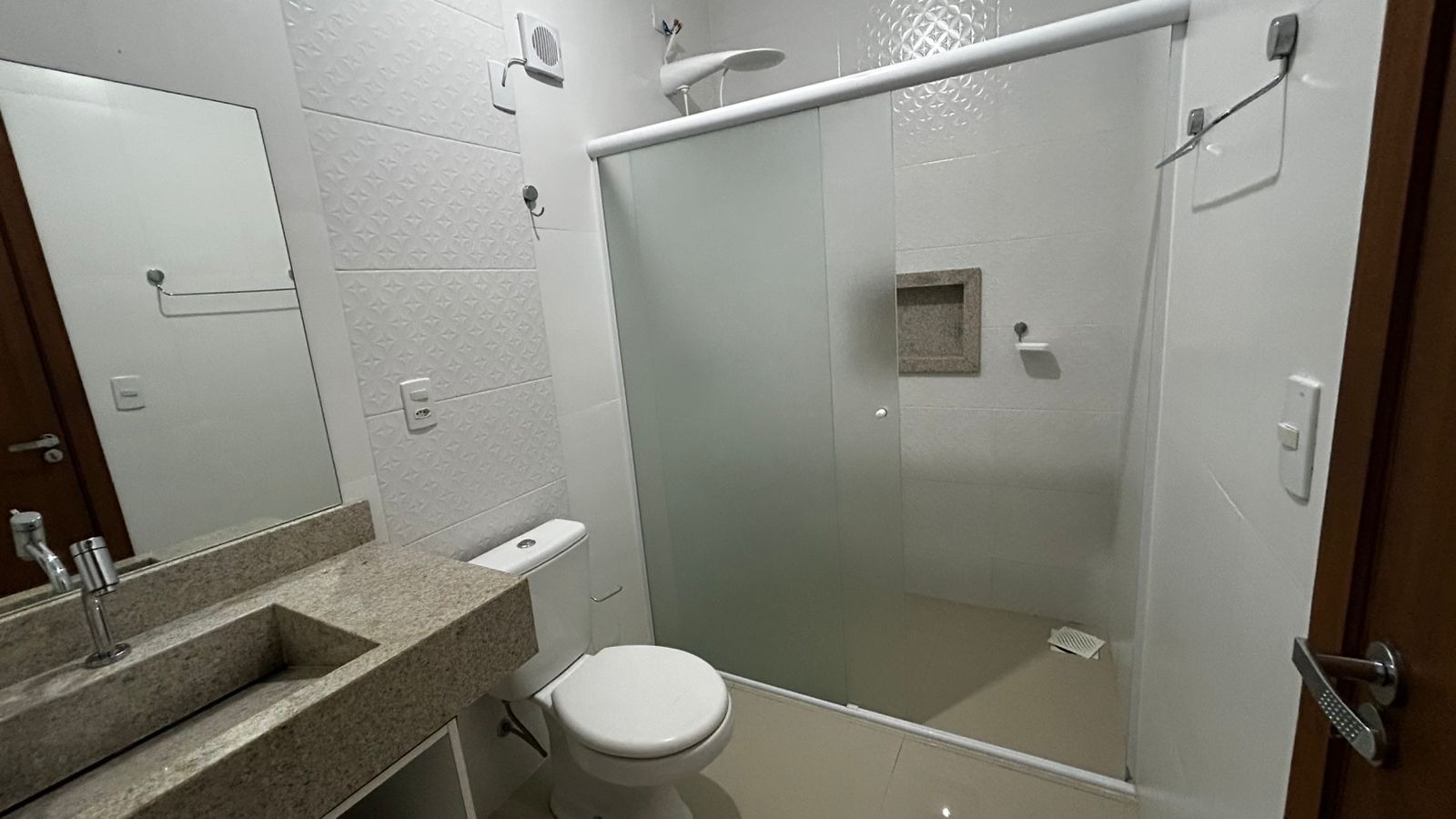 Casa à venda com 2 quartos, 81m² - Foto 42