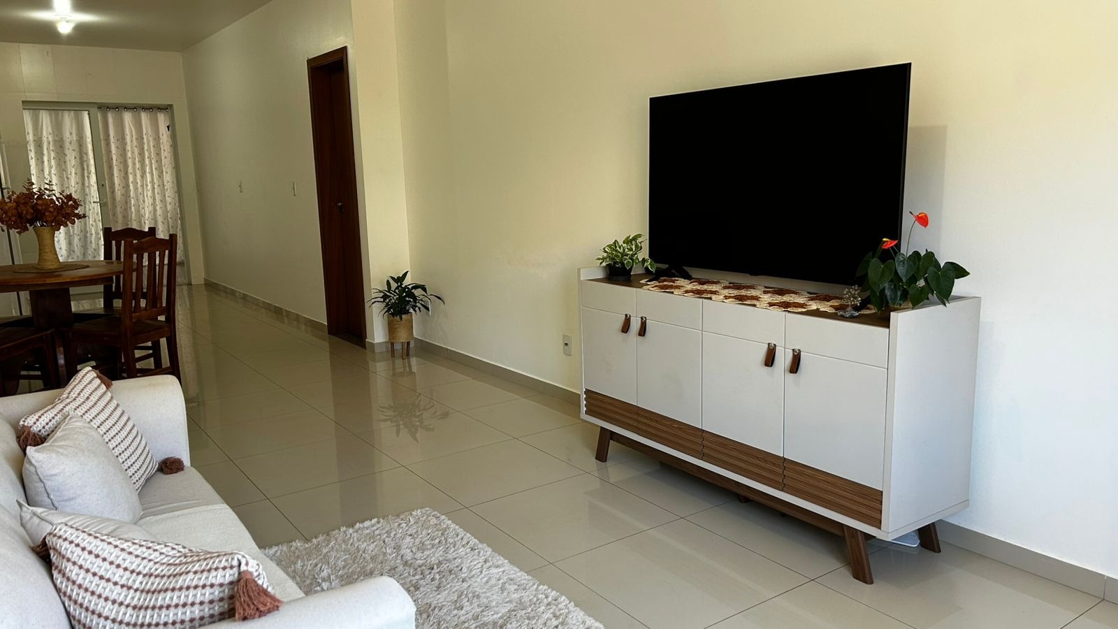 Casa à venda com 2 quartos, 81m² - Foto 3