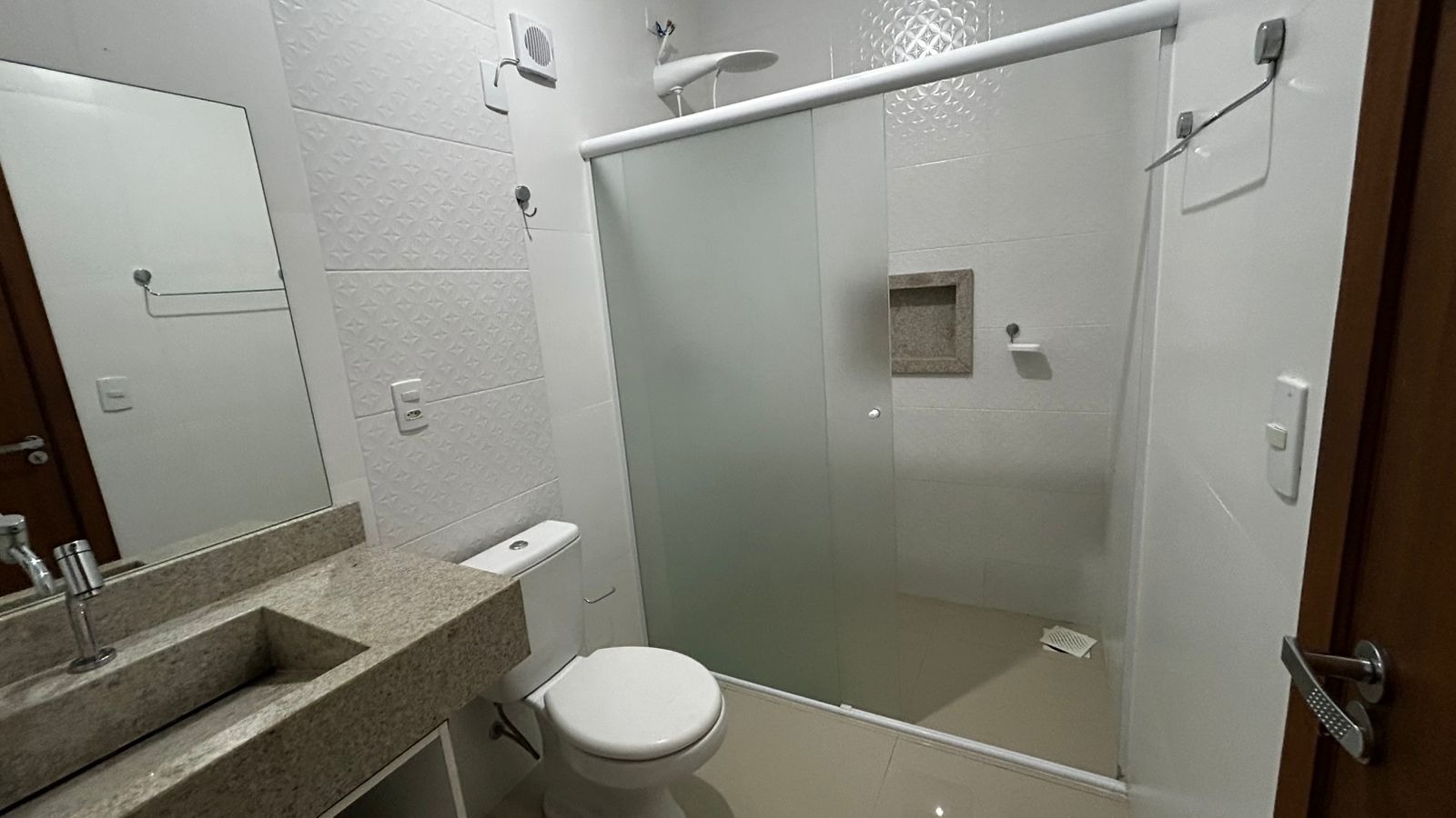 Casa à venda com 2 quartos, 81m² - Foto 41