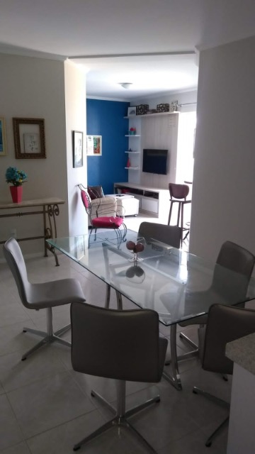 Apartamento à venda com 2 quartos, 82m² - Foto 4