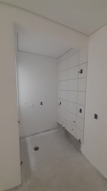 Apartamento à venda com 2 quartos, 67m² - Foto 7